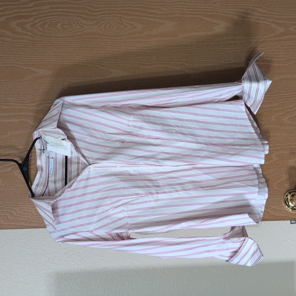 Women's dress button up shirt